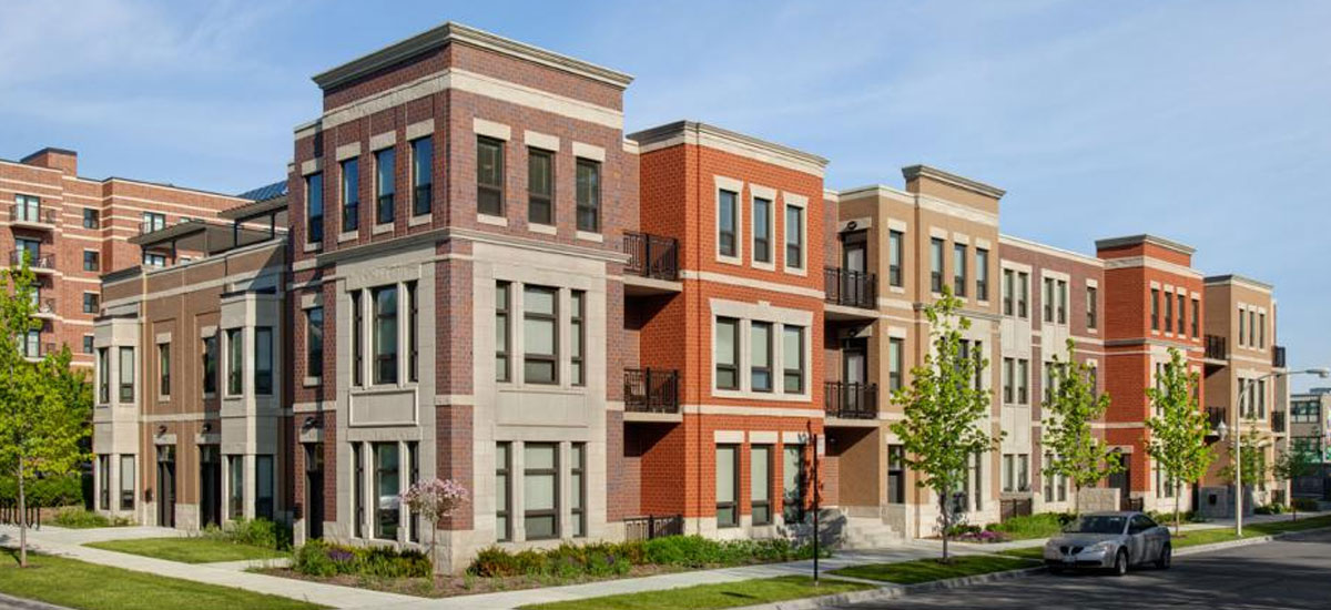Exterior of Oakwood Shores in Chicago